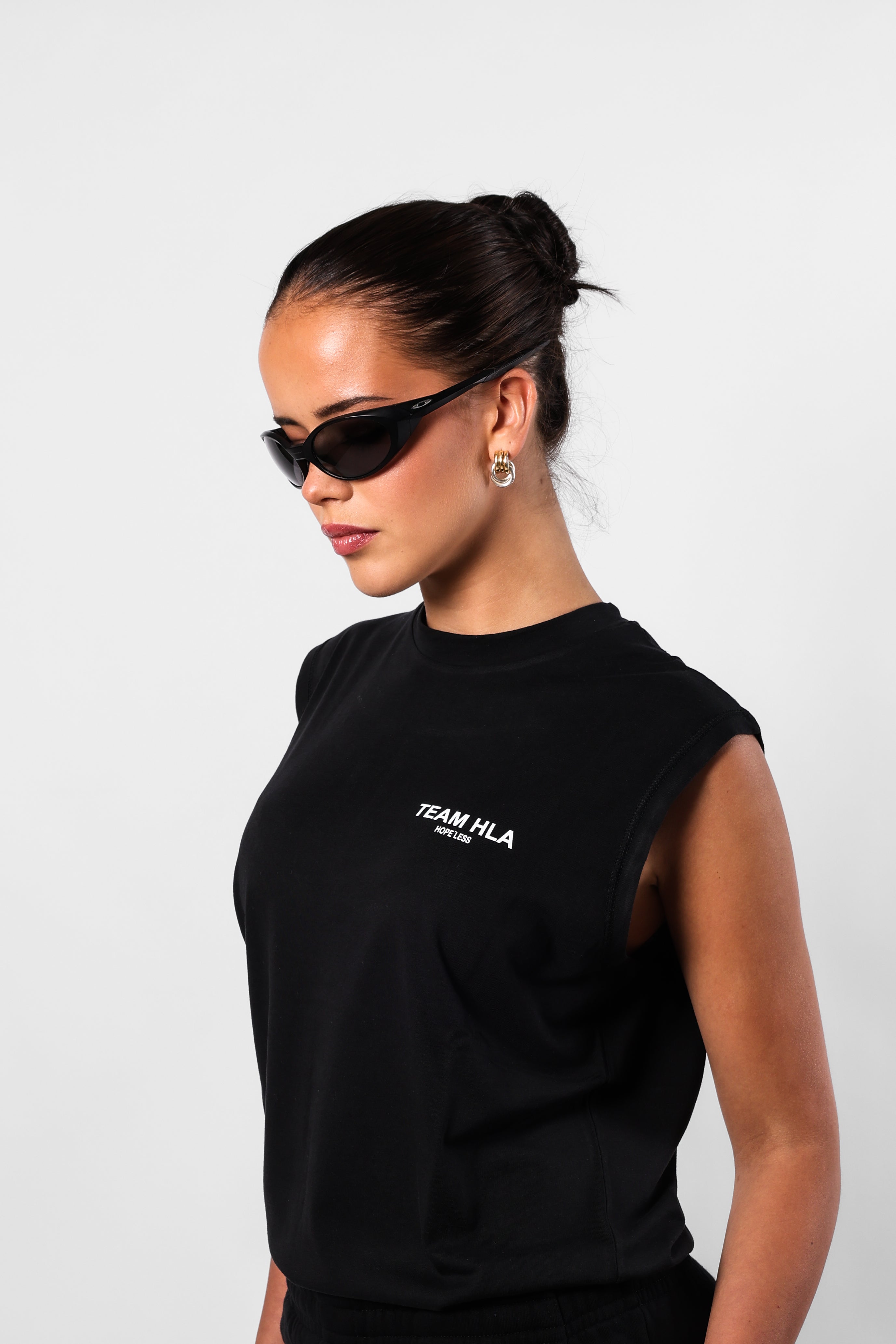 Black Muscle T-Shirt HLA, second model