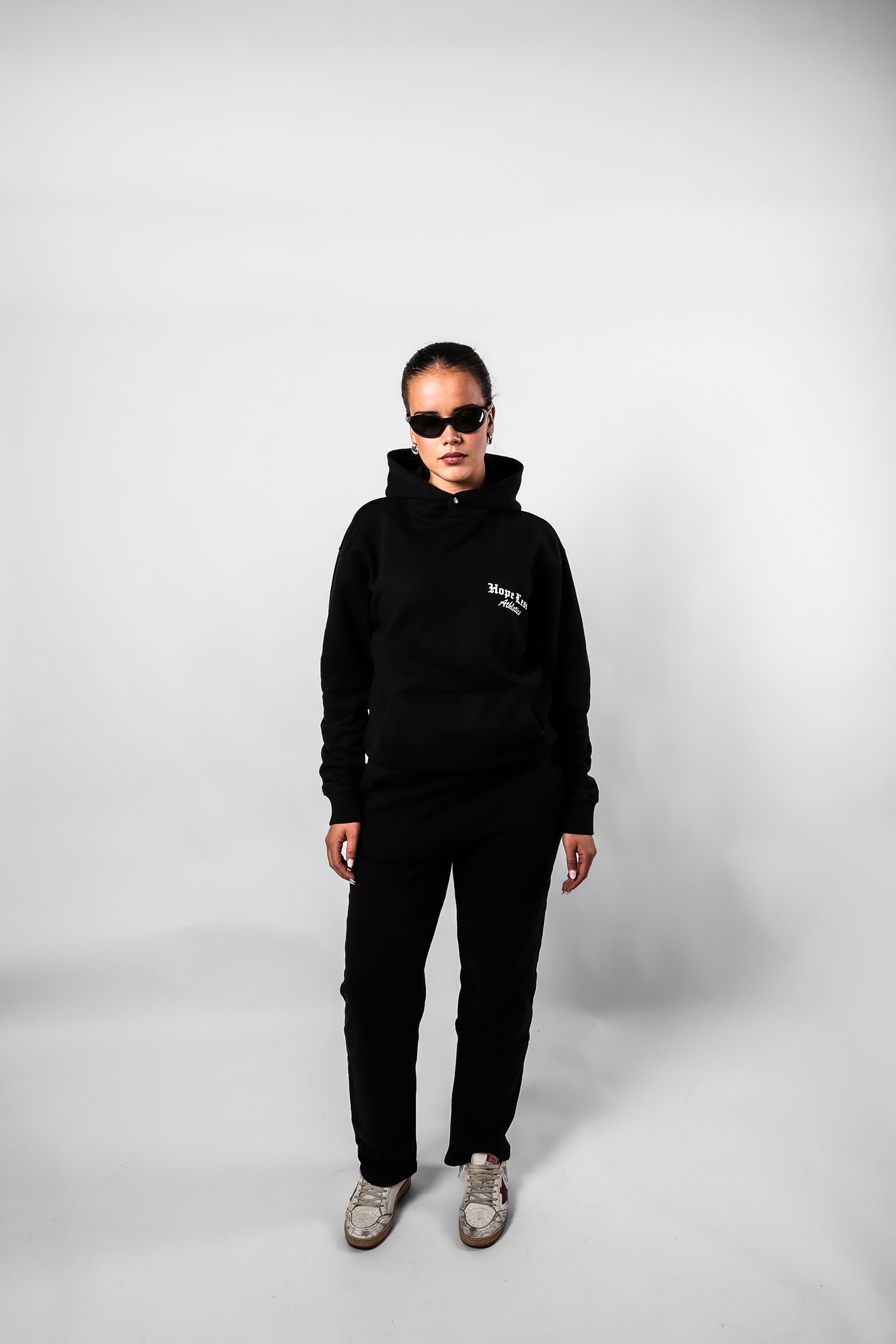 Black Sweatpants Straight Fit HLA, second model